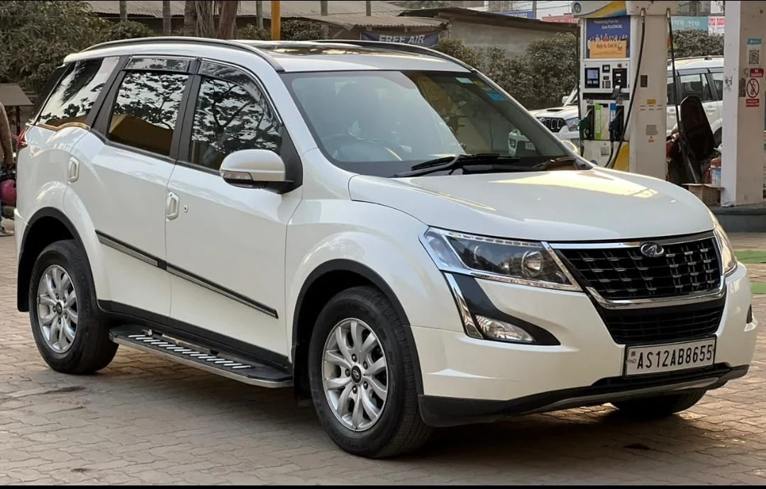 Mahindra XUV500 - Thumbnail 4